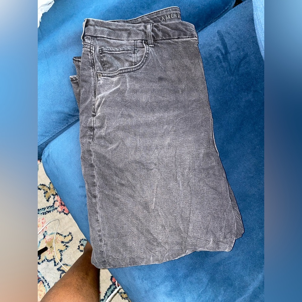 AE Curvy Mom Jean